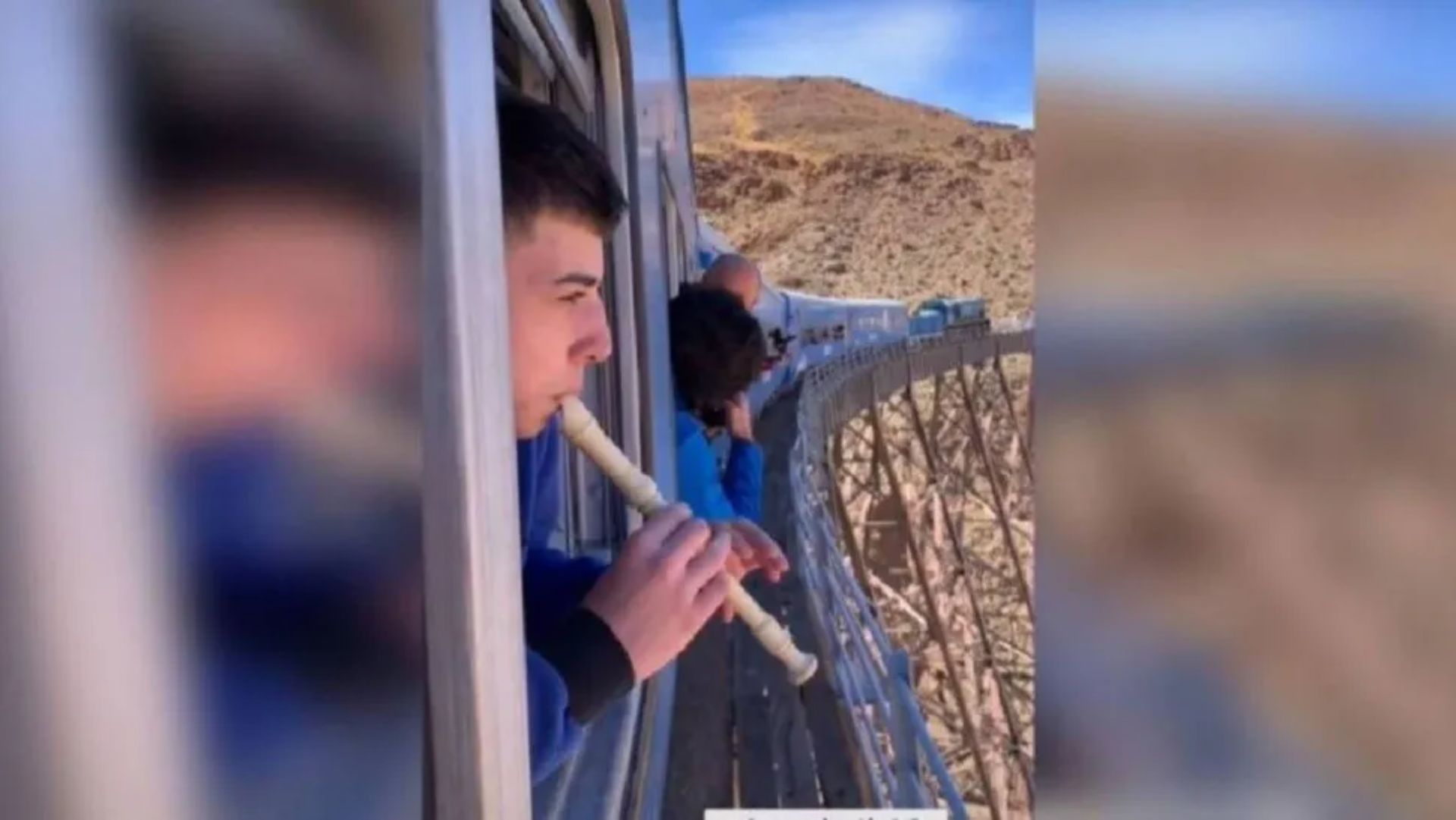 Video Intentó Tocar El Tren Del Cielo No Le Salió Tan Bien Y Se Hizo